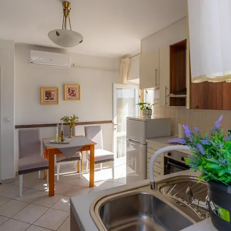 Apartman Luka, Punta Jurana