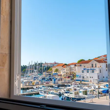 Luka, Punta Jurana Apartman *