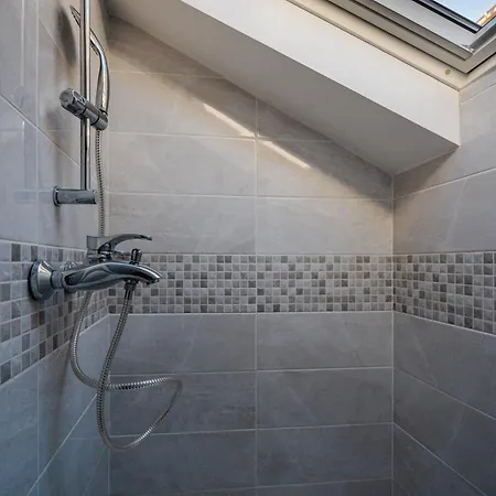 Luka, Punta Jurana Apartman *