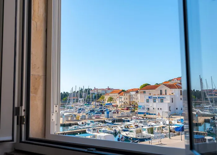 Luka, Punta Jurana 아파트 *