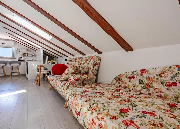 Luka, Punta Jurana 코츌라