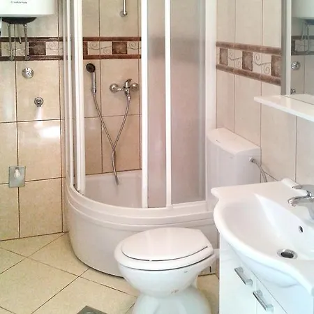 Luka, Punta Jurana アパート